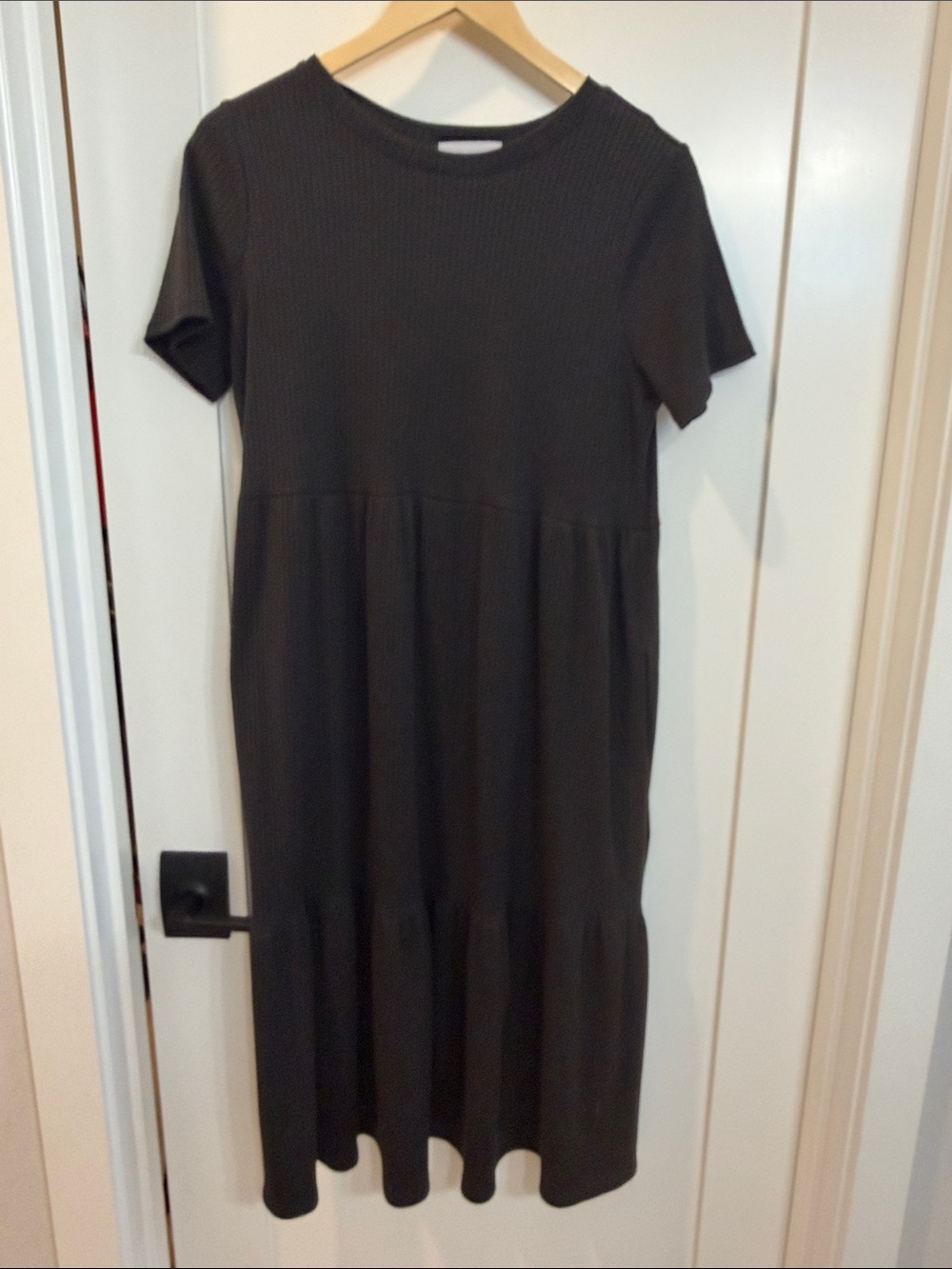 Lost + Wander Dark Olive Short-Sleeve Midi Dress